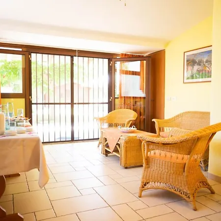 Il Prato By Sthey Couette-café Monopoli